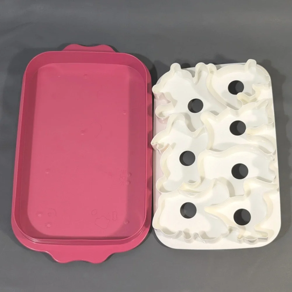 Tupperware cookie cutter